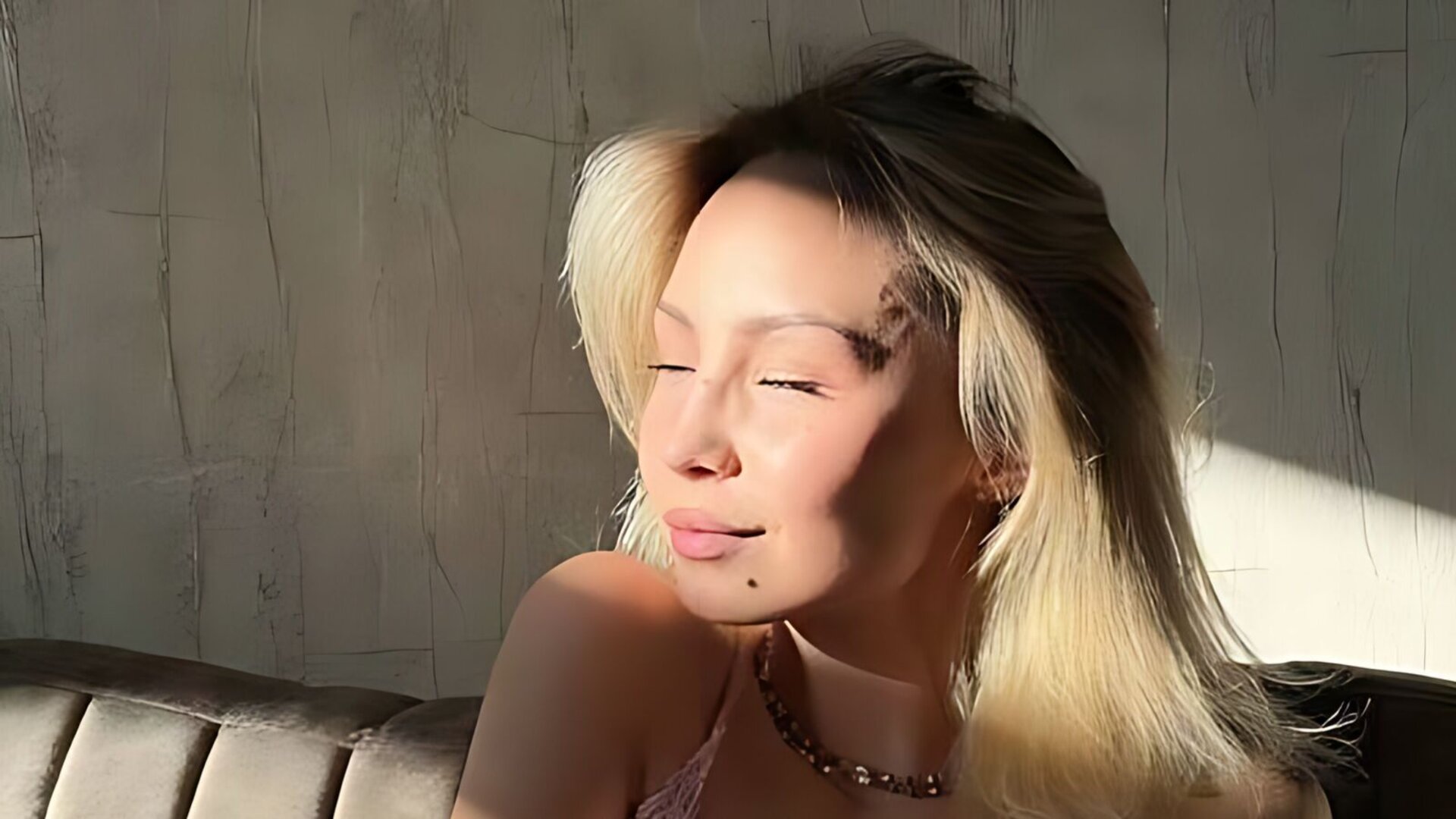 Free Naked AmberGrin