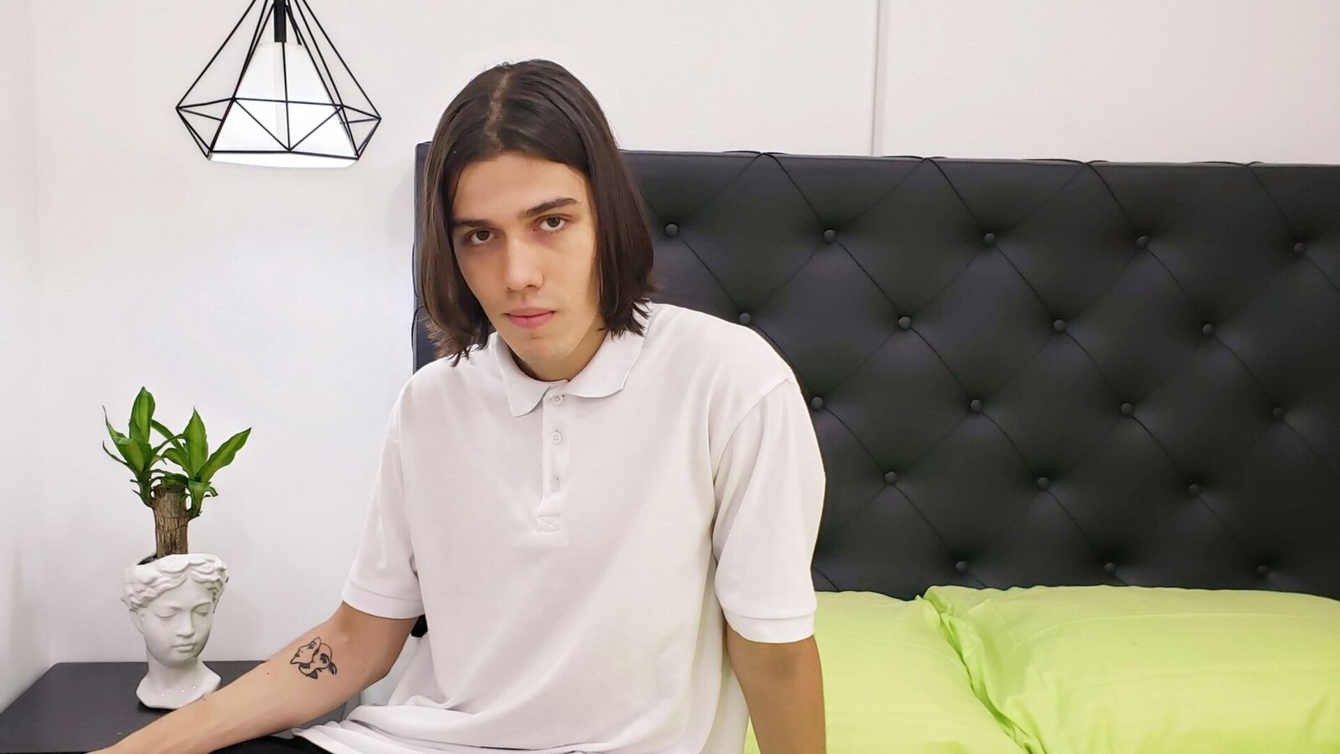 Free Naked AngeloKravitz