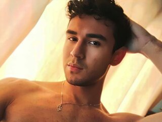 Free Naked AxelMourad