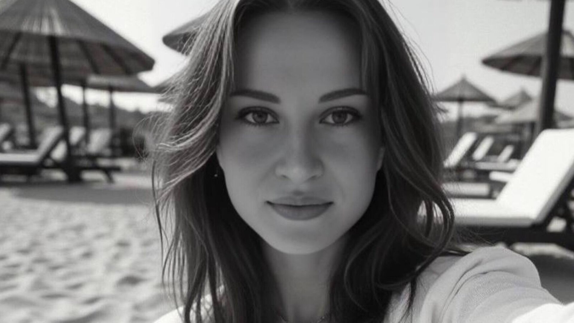 Free Naked CarinaPradhan