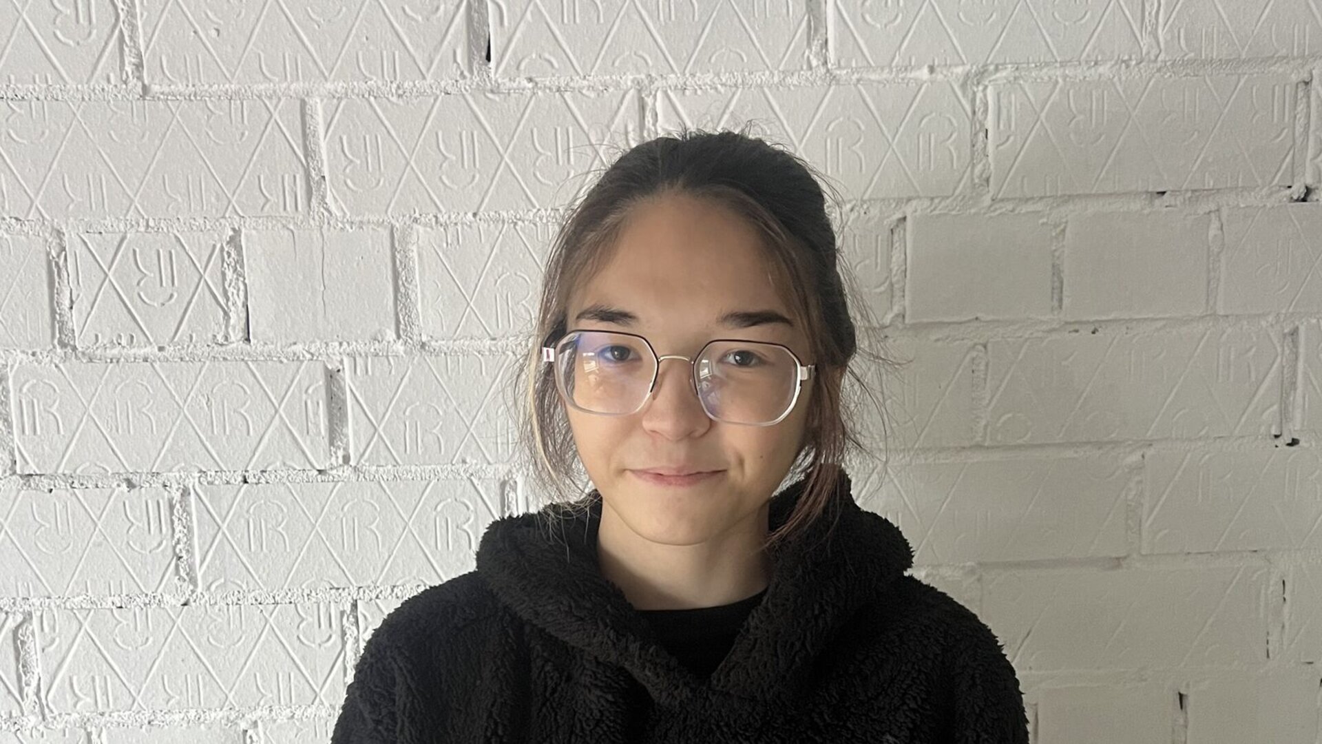 Free Naked CharisReadnour