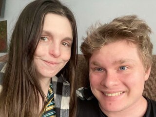 Free Naked GregandSara