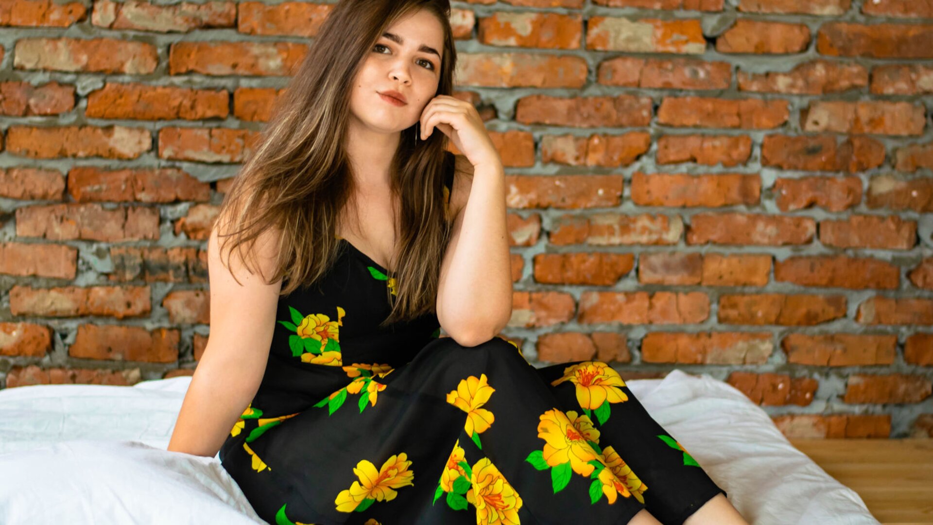 Free Naked HarleyWood