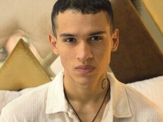 Free Naked JamesDavi