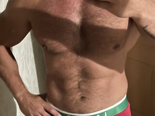 Free Naked KarlosRichi