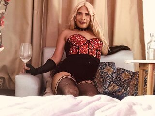 Free Naked KellySuarez