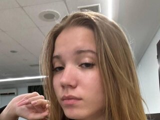 Free Naked LauraHalle