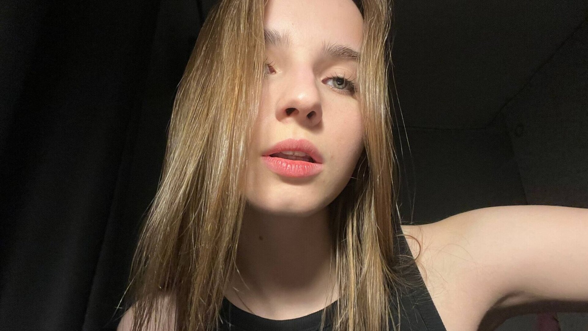 Free Naked LinaReedss