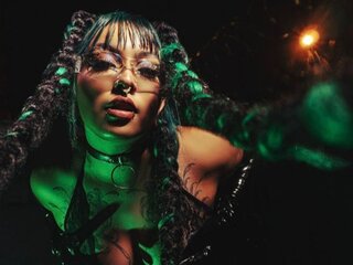 Free Naked MadyWestt