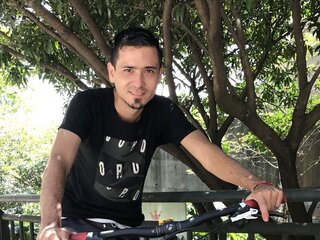 Free Naked MaelRider