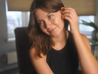 Free Naked MaidaVoncannon