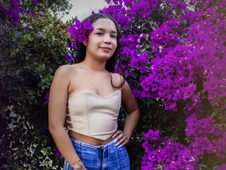 Free Naked MailyCambell