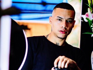 Free Naked MakyMaster