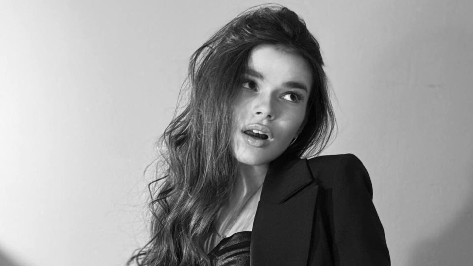 Free Naked MariamGirling