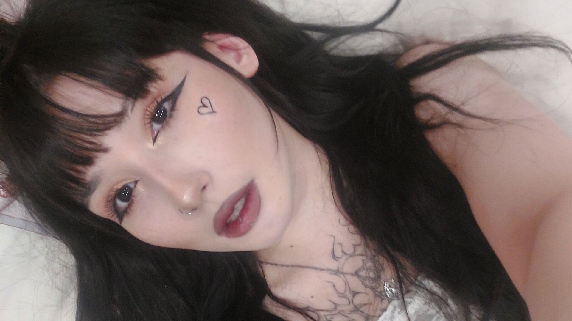 Free Naked MiaSidnay