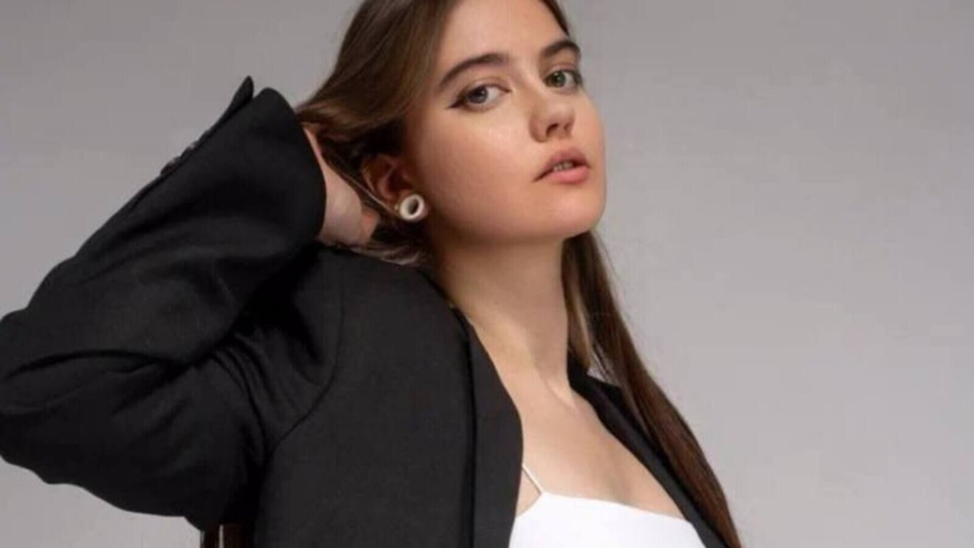 Free Naked MilaCarters