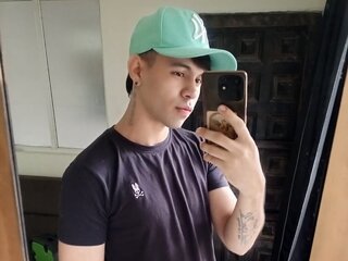 Free Naked SmithAaroon