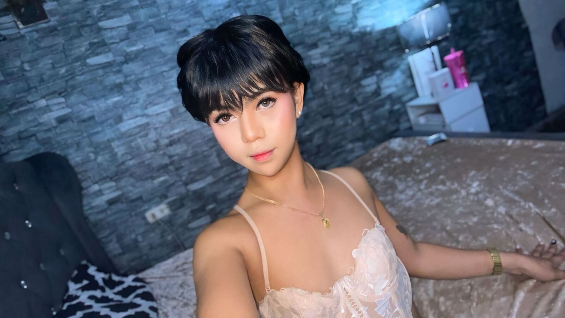 Free Naked TrixWiliams