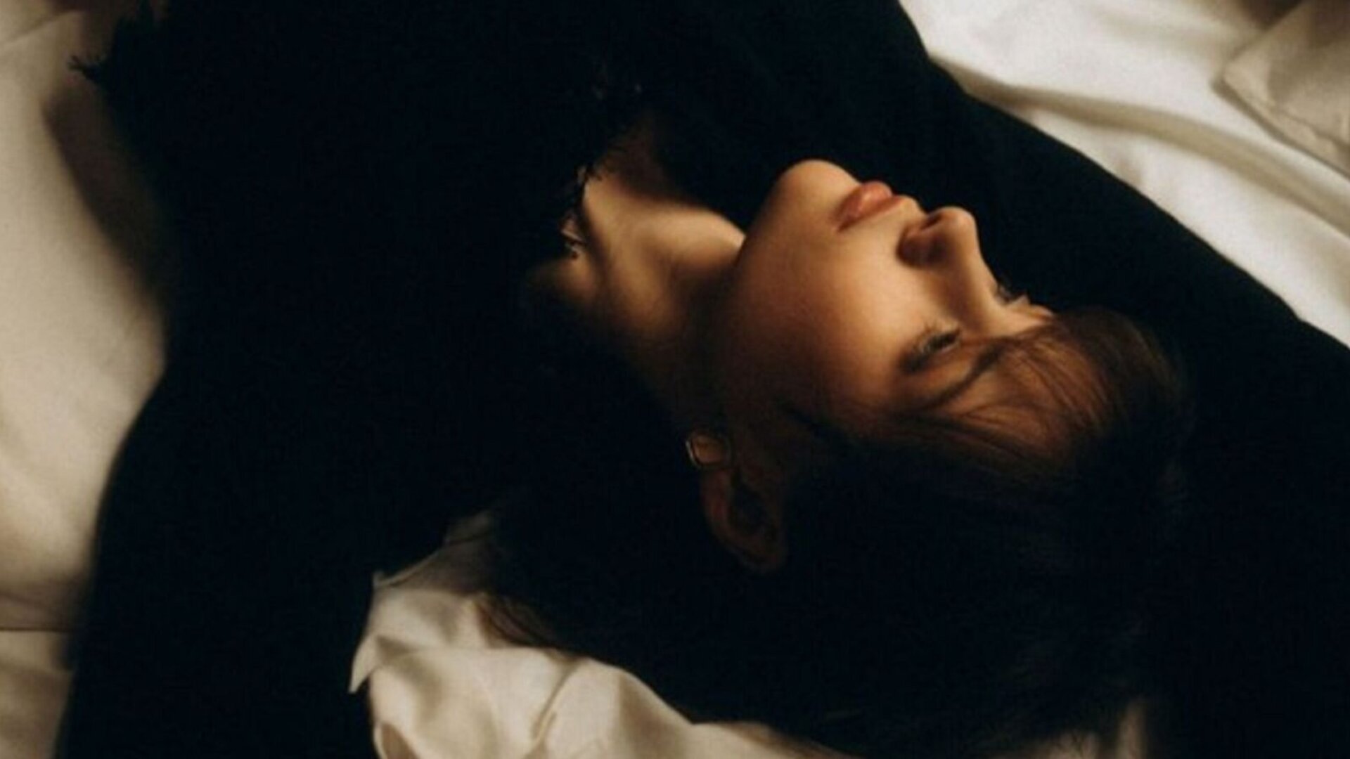 Free Naked ZulaMabin